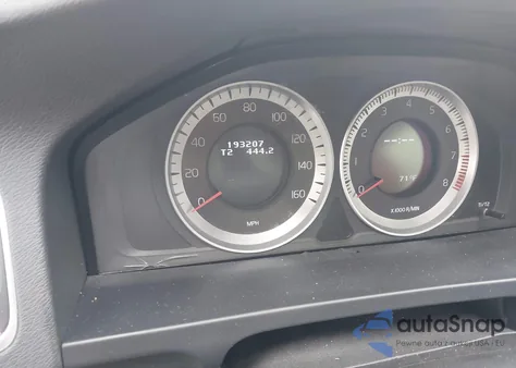 2013 Volvo S60 T5/T5 Platinum/T5 Premier/T5 Premier Plus z USA, uszkodzony, nr VIN YV1612FS8D2180344